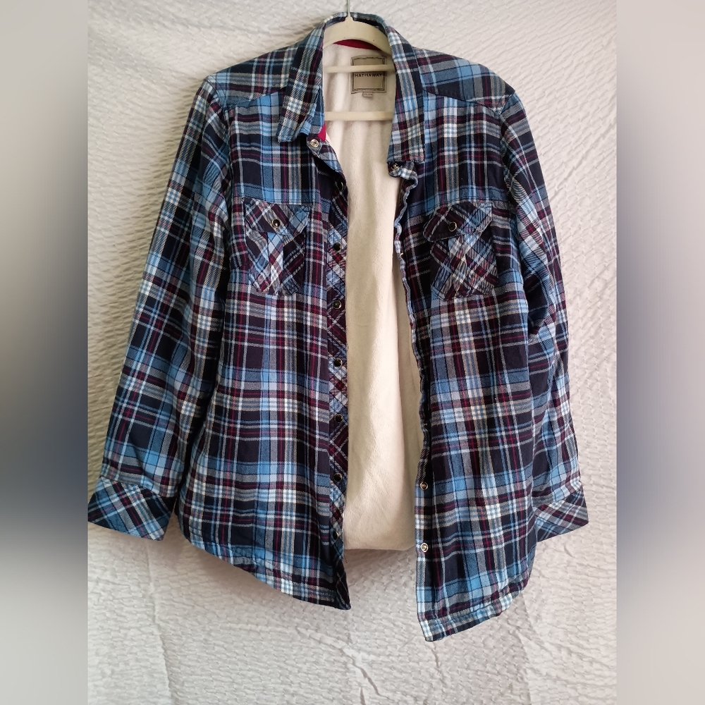 💸2/$20💸 Lady Hathaway Blue and Red Plaid Shaket Shirt XL